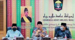 Kapolda Riau Silaturahmi Dengan LAMR, Untuk Masyarakat Riau 